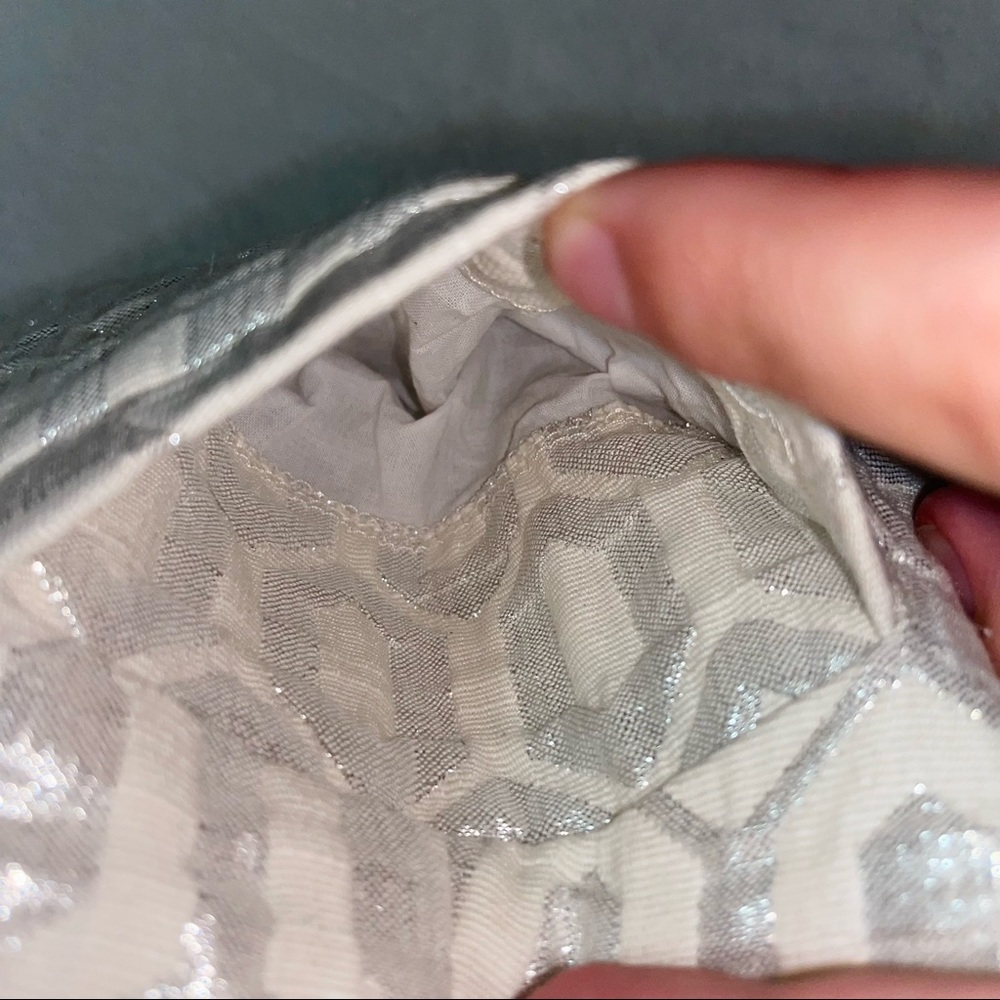 Sold- Banana Republic Patterned Shorts✨ - Picture 4 of 7